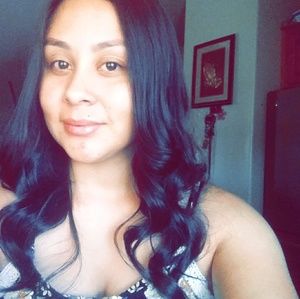 Meet your Posher, Norma